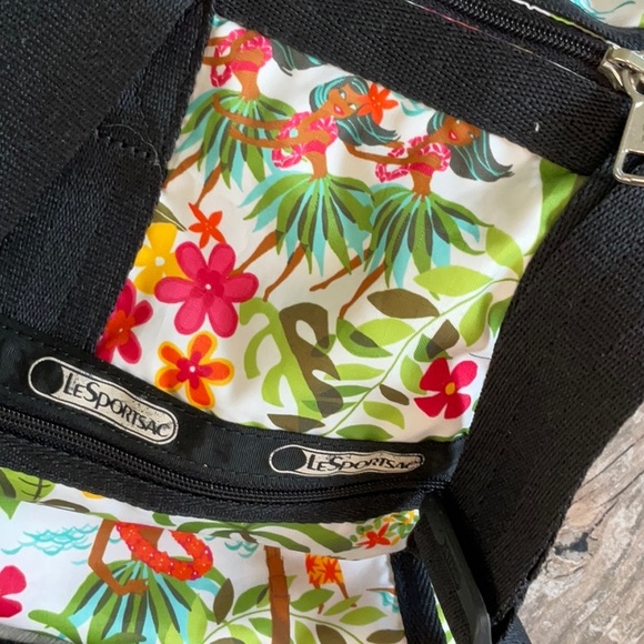LESPORTSAC RARE LIMITED EDITION HULA Weekender Bag - Picture 2 of 5